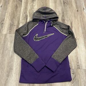Nike Sweater Womens Medium Purple Gray Sweatshirt Hoodie Therma Fit Thumb Holes
